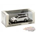 (Web Only) Mitsubishi Lancer Evolution IX Wagon avec coffre de toit et roues supplémentaires Blanc  - INNO 64   - In64-EVO9W-WHP