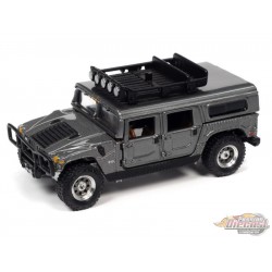 (Online only) 2006 Hummer H1 Alpha, gris métallisé Classic Gold 2021 Release 1 Set A  Johnny Lightning 1:64 - JLCG024 AB