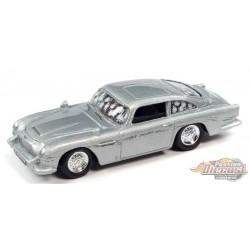 James Bond - 1964 Aston Martin DB5 in Silver Birch - Damaged Version - No Time to Die  - Johnny Lightning 1/64 -  JLSP160