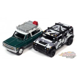 Zingers Twin Pack - Blazer & H2 - Set of 2 - Johnny Lightning - 1:64 - JLSP220 B -  Passion Diecast