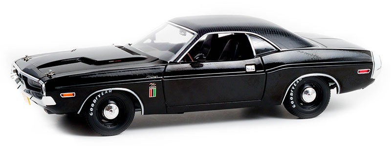 1970 Challenger R/T 426 HEMI The Black Ghost Black with White Tail Stripe  1/18 Diecast Model Car by Greenlight 13614