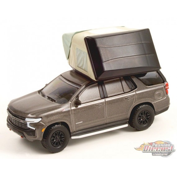 2021 Chevrolet Tahoe Z71 with Modern Rooftop Tent - The Great Outdoors Series 1- Greenlight 1-64 - 38010 E