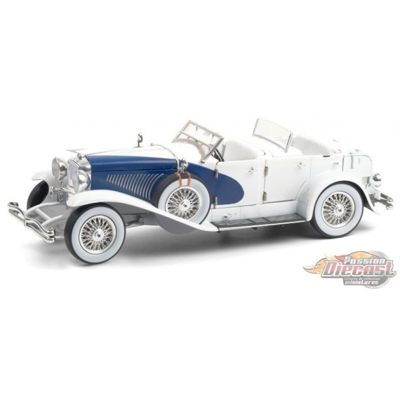 Duesenberg II SJ in Blue and White (Top-Down) - 1/18  Greenlight - 13589 - Passion Diecast