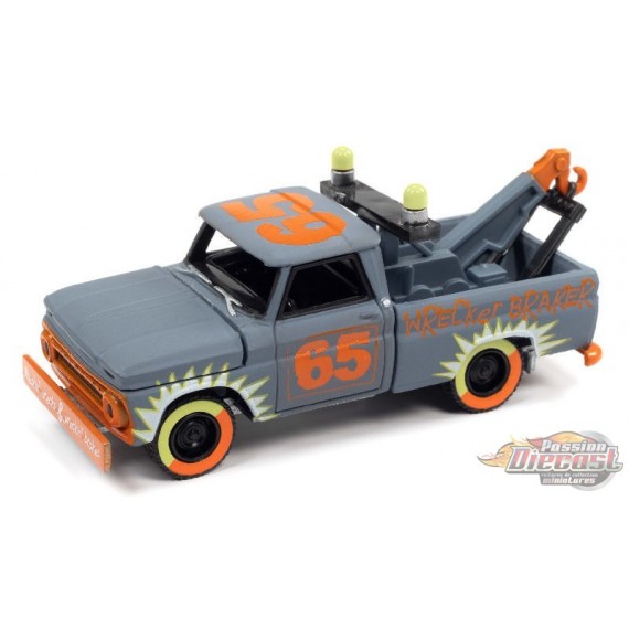 1965 Chevy Truck Dépanneuse en Flat Smoke Blue-Gris - Demolition Derby - Johnny Lightning 1:64 - JLSP209 A -  Passion Diecast 