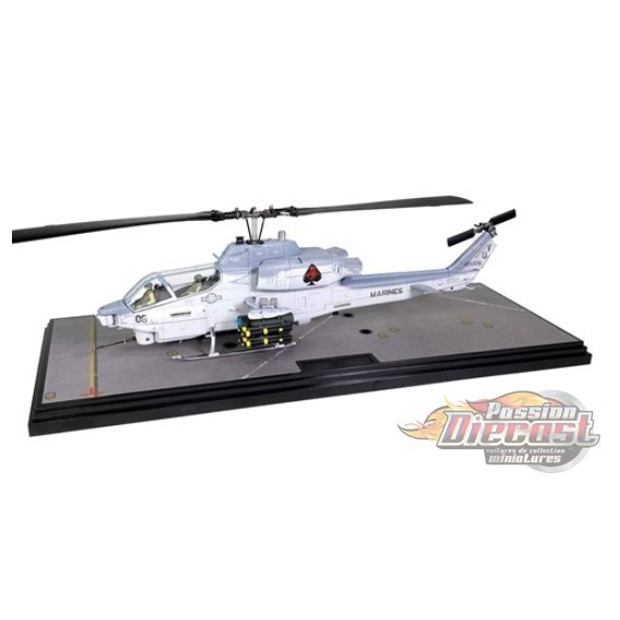 USMC Bell AH-1W Super Cobra "Final Flight", Sqn 167, Camp Bastion, Afghanistan Dec. 2012 / Forces of Valor 1:48 FOV-820004A-1