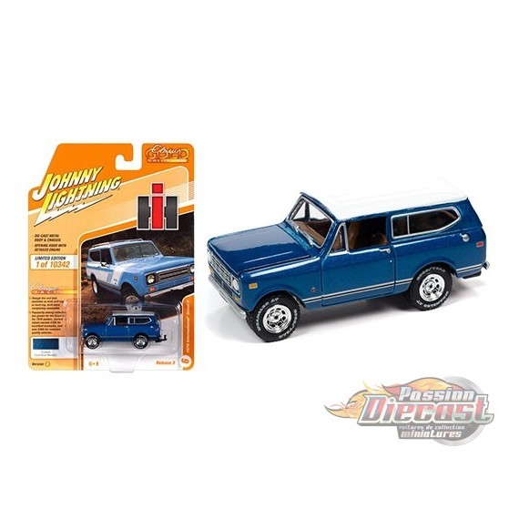 1979 International Scout II (Bleu foncé personnalisé métallisé) - Johnny Lightning 1:64 - JLSP168 B