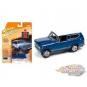 1979 International Scout II NO HITCH (Bleu foncé personnalisé métallisé) - Johnny Lightning 1:64 - JLSP168 B