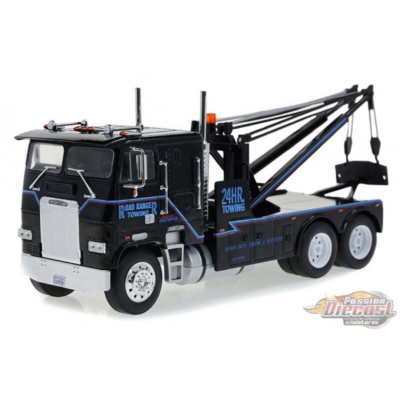 1984 Freightliner FLA 9664 Tow Truck - Terminator 2: Judgment Day (1991) - Greenlight  1/43 - 86627 - Passion Diecast