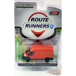 CHASE CAR 2018 Ram ProMaster 2500 Cargo - Anaheim, California Fire & Rescue - Route Runners Series 3 Greenlight 1/64 - 53030 DGR