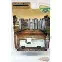 CHASE CAR 1973 Ford F-100 - blanc, altéré par le temps Oncle Jesse - greenlight 1/64  Hobby Exclusive - 30217GR