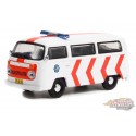 Policia Militar Brazil - 1975 Volkswagen Type 2 (T2B) - Club Vee-Dub Series 14 - 1/64 Greenlight - 36050 B