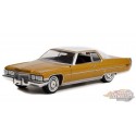 1972 Cadillac Coup deVille - Anniversary Collection Series 14 - 1/64 Greenlight - 28100 A