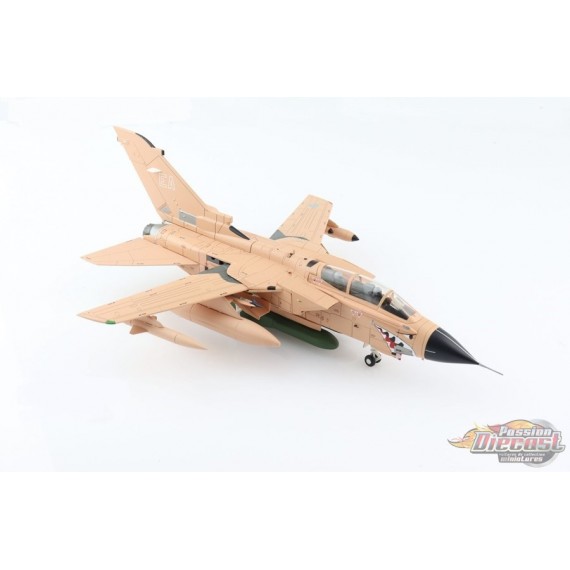 Panavia Tornado GR.Mk 1 - RAF 15 Sqn, ZA447 MiG Eater, Saudi Arabia Op. Granby 1991 - Hobby Master 1/72 HA6704 - Passion Diecas