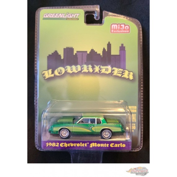CHASE CAR 1982 Chevrolet Monte Carlo Lowrider Vert - Mijo Exclusives - 1/64 Greenlight - 51388GR