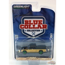 CHASE CAR 1990 Chevrolet S10 Tahoe avec housse de caisse - Blue Collar Collection 9 - Greenlight 1/64 - 35200 EGR