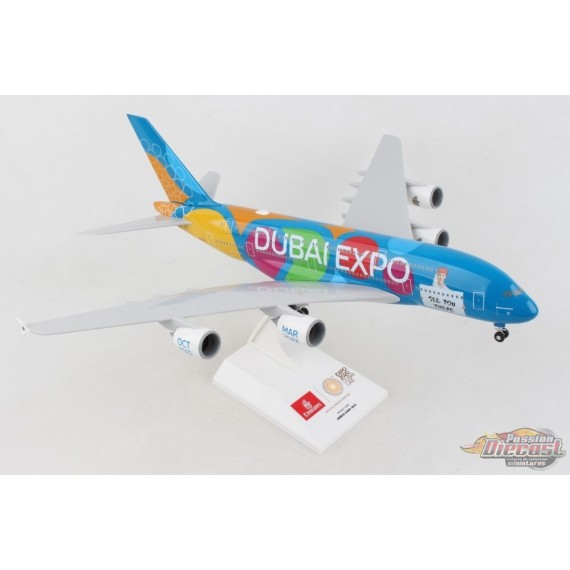 Emirates Airbus A380 "Dubai Expo"/ A6-EEU / Avec train d'atterrissage / Skymarks 1:200 SKR1101