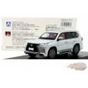 (Web Only) Lexus LX570 (Argent) - LCD Models 1:64 - 64017 SI