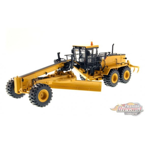 Caterpillar 24M Motor Grader - Core Classics  - Diecast Master  1/50 - 85264C