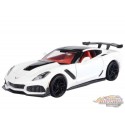 History of Corvette - 2019 Chevrolet Corvette C7 ZR1 (White with red inteior) - Motormax - 1/24 - 79356 WH/RD
