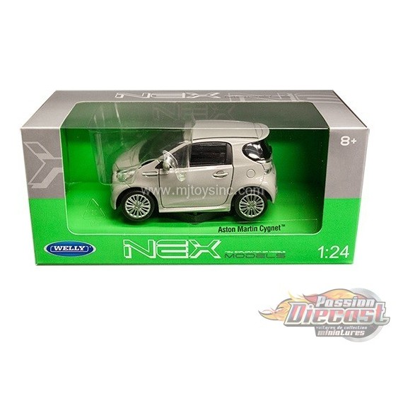 Aston Martin Cygne Argent - Welly 1/24 - 24028W SIL - Passion diecast