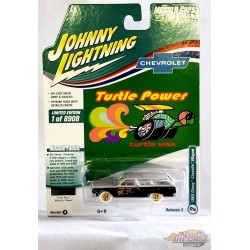 CHASE CAR 1965 Chevrolet Chevelle Wagon Green Metallic - Muscle Car USA Johnny Lightning 1:64 - JLSP173 AGR  JLMC027GR