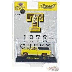 CHASE CAR 1973 Chevrolet Cheyenne 10 With Camper Shell (T) - Riverside Show Exclusives - M2 Machine - 1:64 - 31500-RZ02-TGR