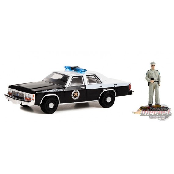 Florida Marine Patrol with Police Officer - 1990 Ford LTD Crown Victoria - The Hobby Shop Series 14 - 1/64 Greenlight - 97140 D