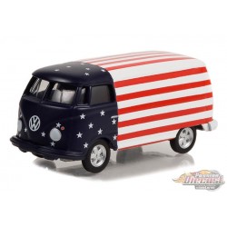 American Flag - 1964 Volkswagen Type 2 Panel Van - Club Vee-Dub Series 15 - 1/64 Greenlight - 36060 A