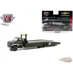 Auto Hauler - 1968 Chevrolet C60 Flatbed Truck MAJ.G Action Line - M2 - 1/64 - 39100-S01  -  Passion Diecast 