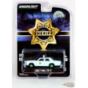 GreenMachine 1982 Ford LTD-S - County Sheriff  Hobby Exclusive - 1/64 Greenlight - 30304GR