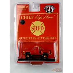 CHASE CAR 1976 Chevrolet Scottsdale 4x4 Fire Truck - Chief High Flame - M2 Machine Hobby Exclusive 1:64 - 31500-HS23GR