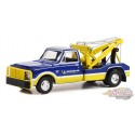 Michelin Service Center - 1967 Chevrolet C-30 Dually Wrecker - Dually Drivers Series 11 - 1/64 Greenlight - 46110 A