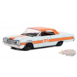 Gulf Oil - 1964 Chevrolet Impala SS - Running on Empty Series 15 - 1/64 Greenlight - 41150 A Passion Diecast