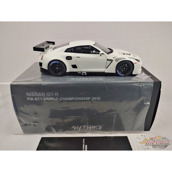 Nissan GT-R FIA GT1 World Championship 2010 Matt White - Autoart   1/18 -  81076 Usagé Lire