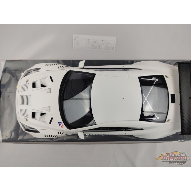 オートアート 81076 1 18 日産GTR FIA GT1 ホワイト 高品質