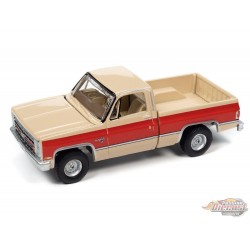 (Web Only) 1987 Chevrolet Silverado R10 Fleetside 2 tons Tan rouge vif - Auto World - 1/64 - AWSP101 A