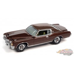 1971 Pontiac Grand Prix en Bronzini Gold Metallic - Johnny Lightning 1/64 - JLSP283 A
