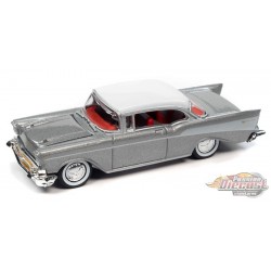 1957 Chevy Bel Air Hardtop in Inca Silver and White  - Racing Champions - 1/64 - RCSP023 Passion DIecast