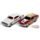 1970 Ford Maverick & 1966 Chevrolet Nova - Set de 2 - Johnny Lightning 1:64 - JLSP284 A - Passion Diecast