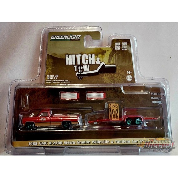 CHASE CAR Busted Knuckle Garage 1982 GMC K-2500 Sierra Grande Car Trailer - Hitch & Tow 25 1/64 Greenlight - 32250 BGR