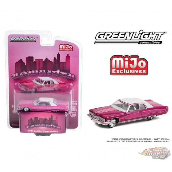 Lowrider 1973 Cadillac Coupe Deville rose avec dessus blanc - Mijo Exclusives - 1/64 Greenlight - 51466 - Passion Diecast