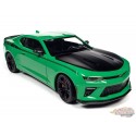 2017 Chevrolet Camaro SS Nickey Vert - Auto World / American Muscle 1/18 -  AMM1276