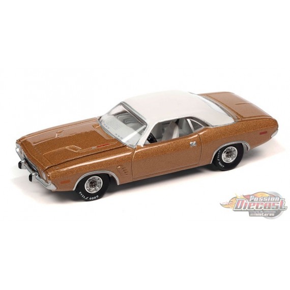 1974 Dodge Challenger Rallye in Golden Haze with Flat White Vinyl Roof - Auto World - 1/64 - AWSP117 A Passion Diecast