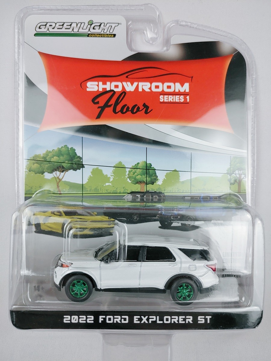 GreenMachine 2022 Ford Explorer ST in Star White - Showroom Floor Series 1  -1/64 Greenlight - 68010 DGR