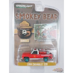 GreenMachine 1984 Chevrolet C20 Custom Deluxe avec équipement d'incendie - Smokey Bear Series 1 - 1/64 Greenlight - 38020 EGR