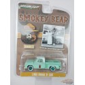 GreenMachine 1965 Dodge D-100 - Smokey Bear Series 1 -1/64 Greenlight - 38020 BGR