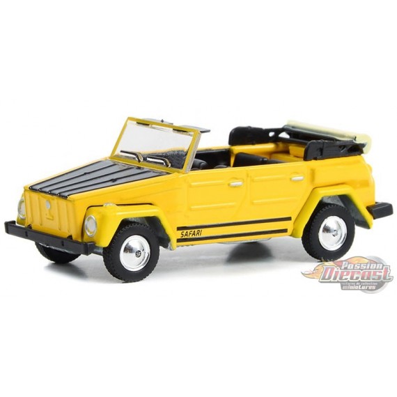 Mexico City, Mexico - 1972 Volkswagen Safari (Type 181) - Club Vee-Dub Series 16 -1/64 Greenlight - 36070 D  Passion Diecast 