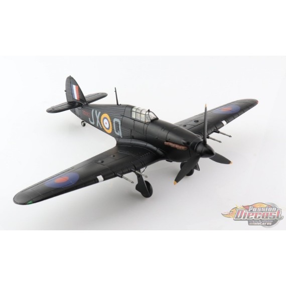 Hawker Hurricane Mk IIc RAF No.1 Sqn, BD983, James MacLachlan, RAF Tangmere, England, 1942 / Hobby Master 1:48 HA8654