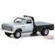 1985 Dodge Ram W350 Power Ram Dually Flatbed en argent - Dually Drivers Series 12 - 1/64 Greenlight - 46120 B