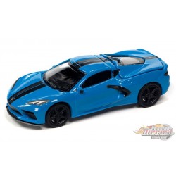 Chevrolet Corvette 2020 en bleu rapide avec bandes noires - Auto World - 1/64 - AWSP124 B